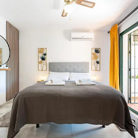 Poolside 2 Bedroom Retreat Apartment Benalmadena